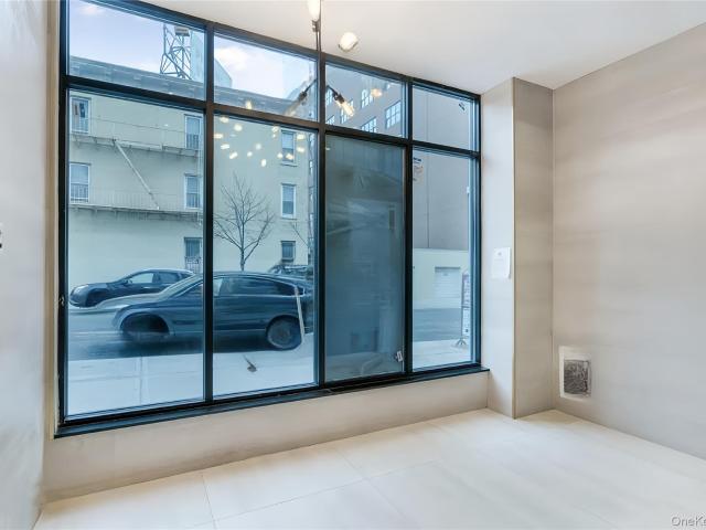 Condo for sale in Long Island City, New York