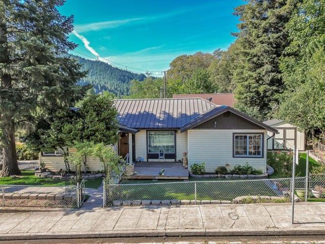 House for sale in Dunsmuir, California