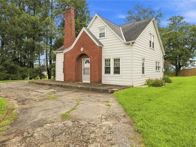 House for sale in Millers Creek, North Carolina
