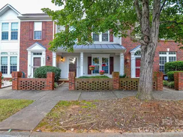 Condo for sale in Monroe