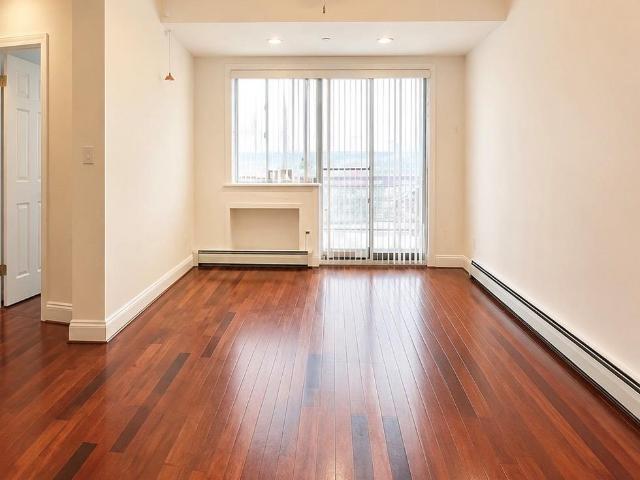 Condo for sale in Queens, Arverne