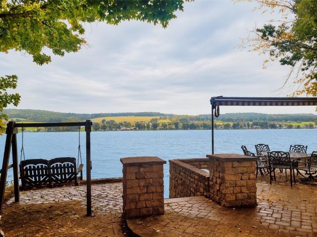 House for sale in Shorewood, Town of Tyrone