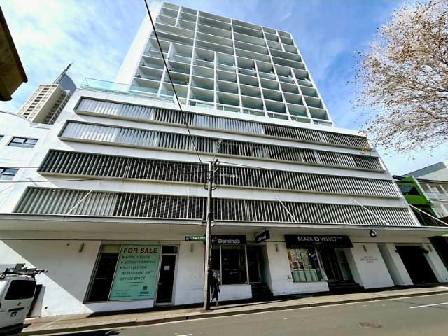 Retail for rent in Darlinghurst, Sydney