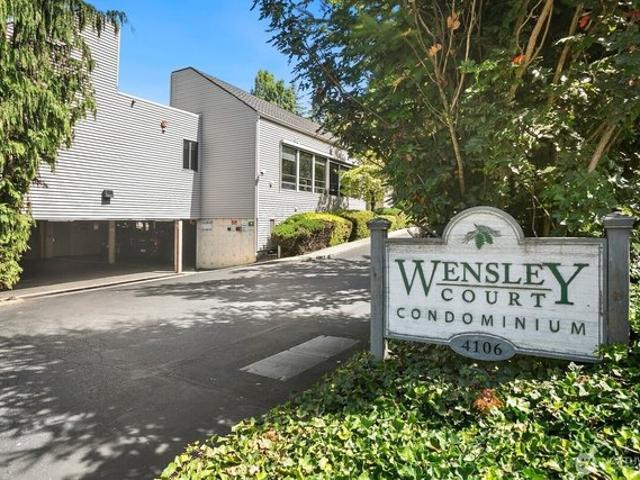 Condo for sale in Bellevue, King County