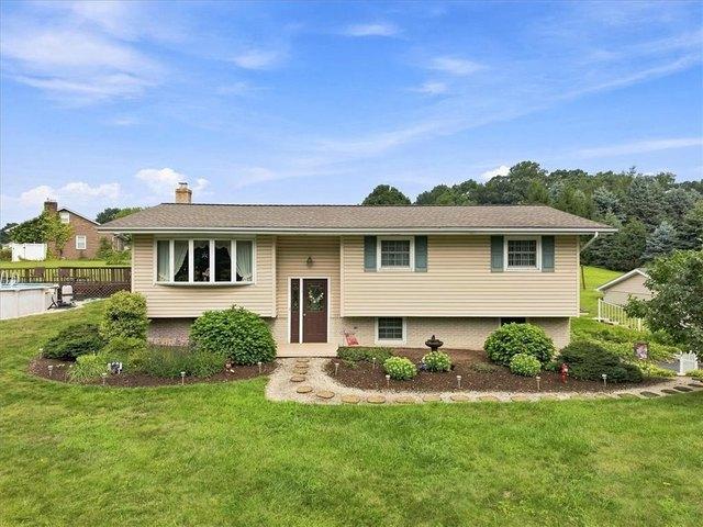 House for sale in Danielsville, Pennsylvania