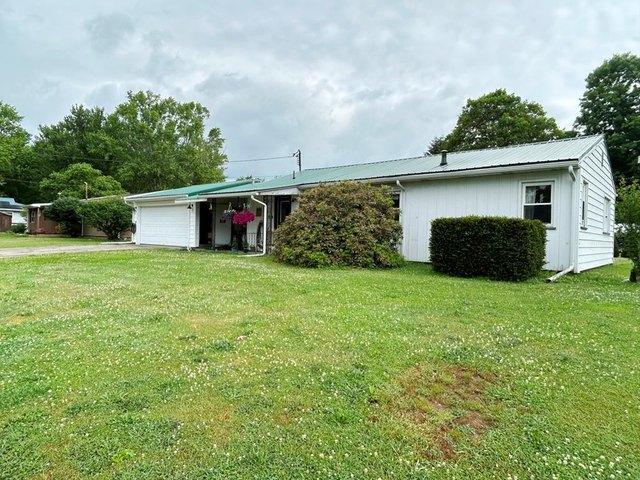 House for sale in Crawford, Pennsylvania
