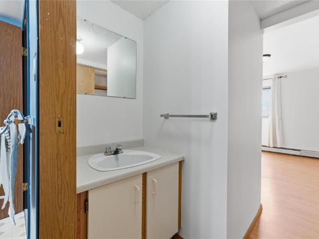 Apartment for rent in Pembina Strip, Winnipeg