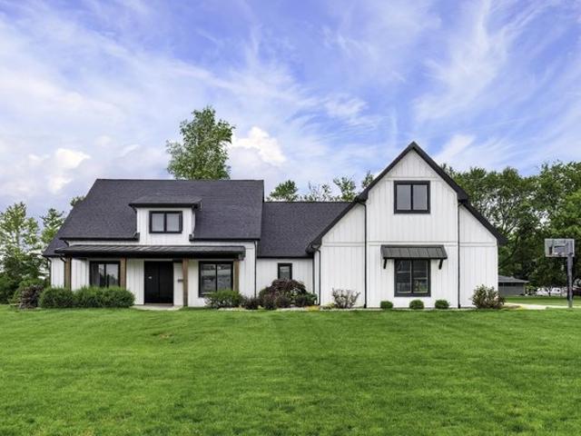 House for sale in Bluffton, Indiana