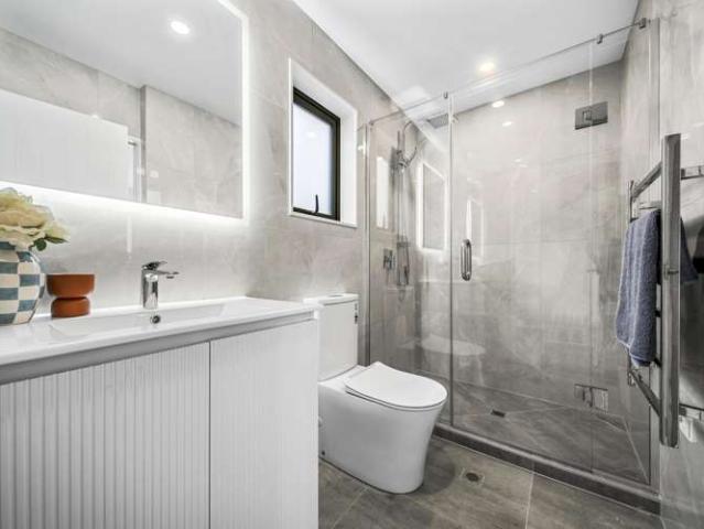 Townhouse for sale in Whangaparaoa