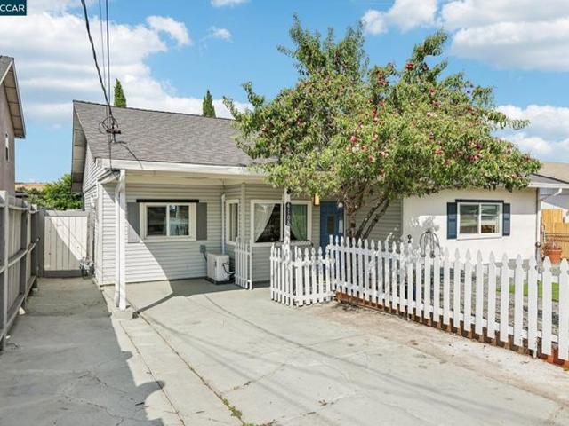 House for sale in Martinez, California