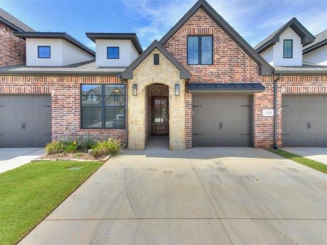 Townhouse for sale in Edmond, Oklahoma
