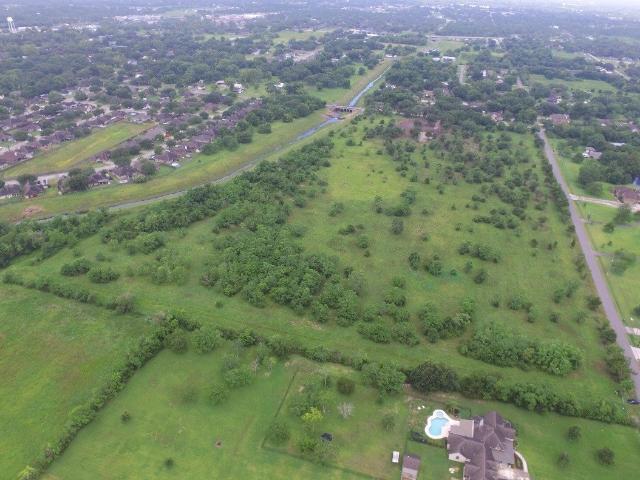Land for sale in Santa Fe, Texas