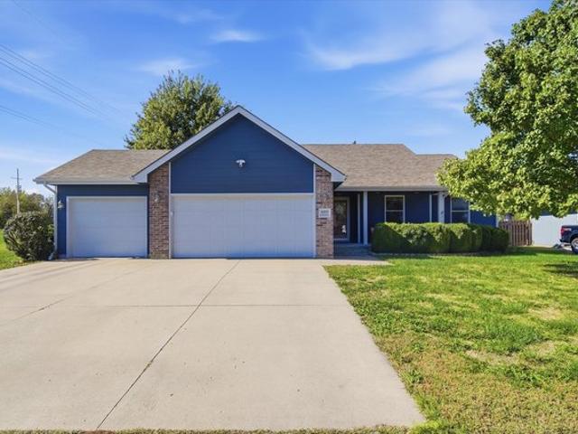 House for sale in Colly Creek, Topeka
