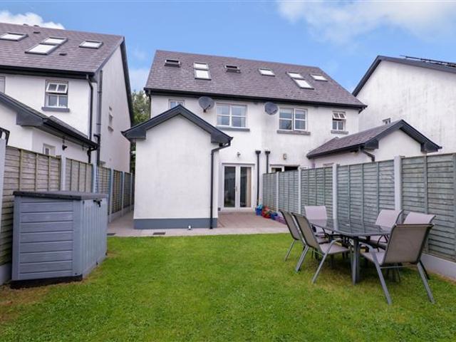Detached House for sale in Oranmore, Connacht