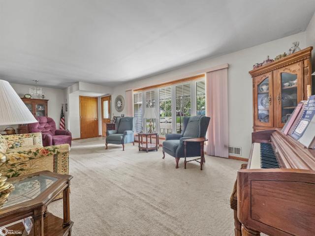 House for sale in Hampton, Iowa