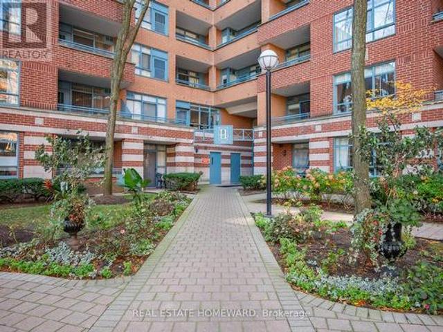 Condo for sale in Scarborough Southwest, Toronto