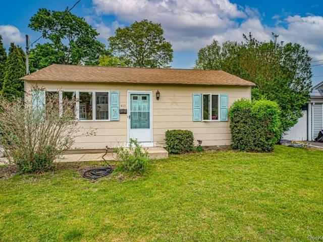 House for sale in Huntington, New York