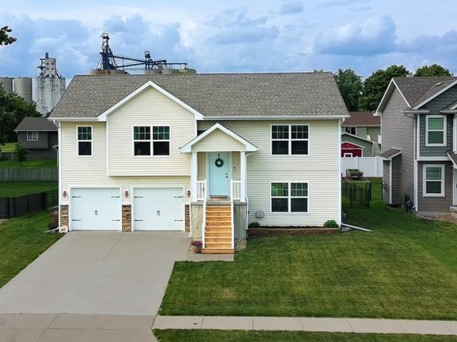 House for sale in Bondurant, Iowa