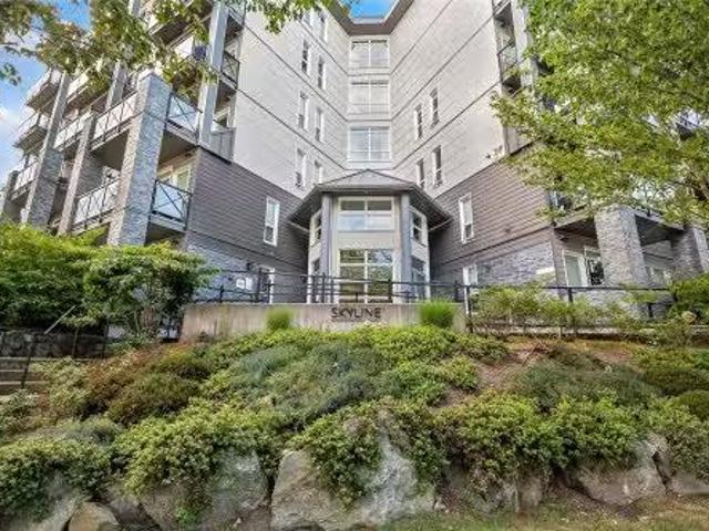 Condo for sale in Esquimalt, British Columbia