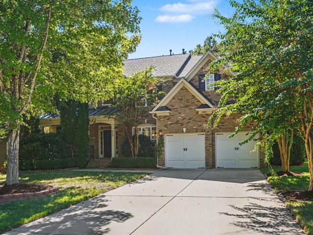 House for sale in Highland Oaks, Cary