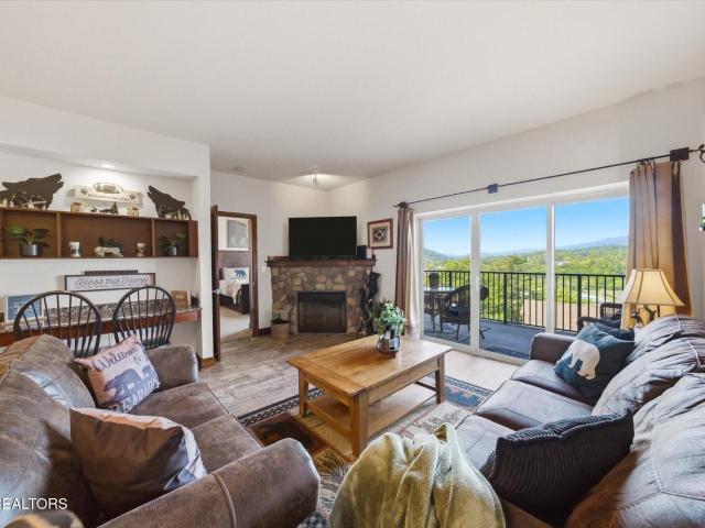 Condo for sale in Henderson Springs, Pigeon Forge