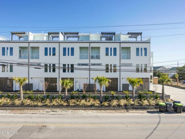 Townhouse for sale in Carolina Beach
