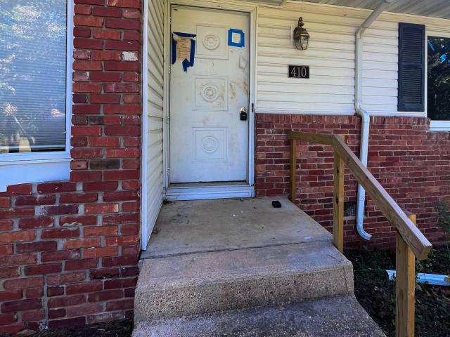 House for sale in Thayer, Missouri