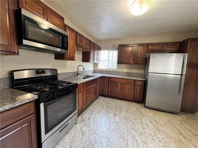 Condo for rent in Long Beach, California
