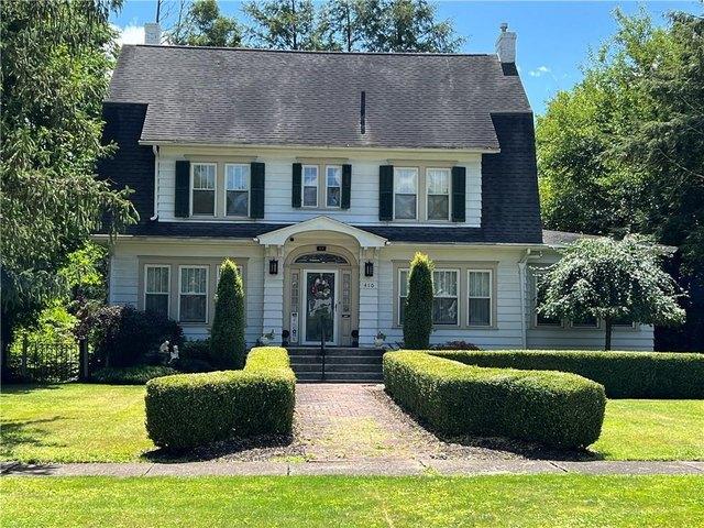 House for sale in New Castle, Pennsylvania