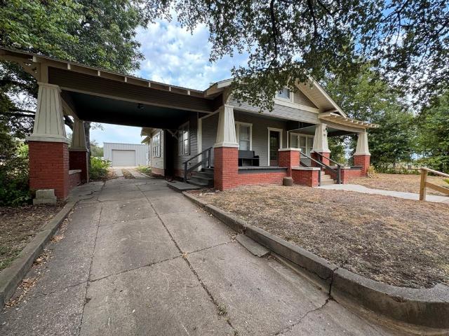 House for sale in Wortham, Texas