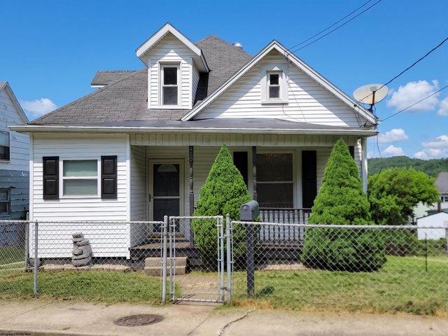 House for sale in Clarksburg, West Virginia