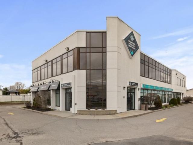 Commercial for rent in Gatineau