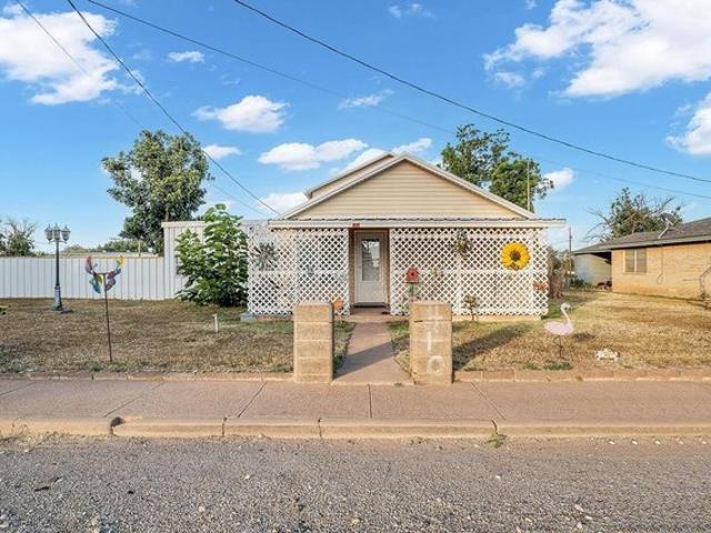House for sale in Howard, Texas