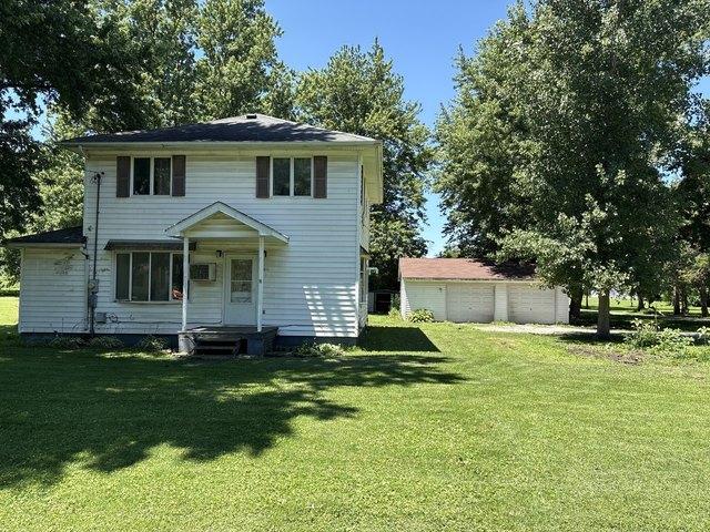 House for sale in Bellflower, McLean County