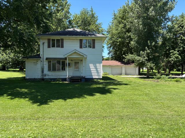 House for sale in Bellflower, McLean County