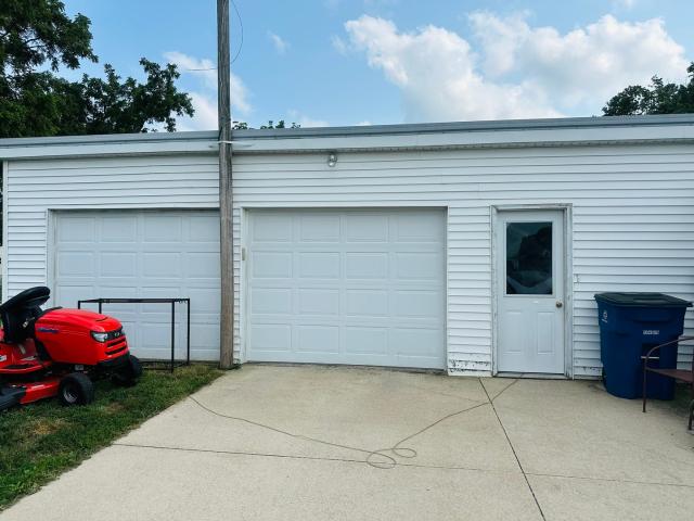 House for sale in Cambridge, Illinois