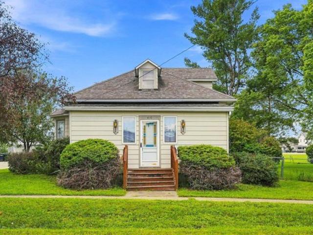 House for sale in Wayland, Iowa