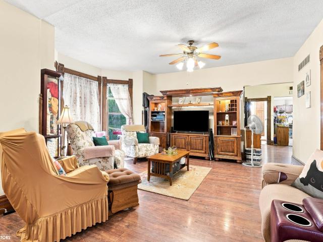 House for sale in Wayland, Iowa
