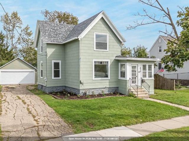 House for sale in Menasha, Winnebago County