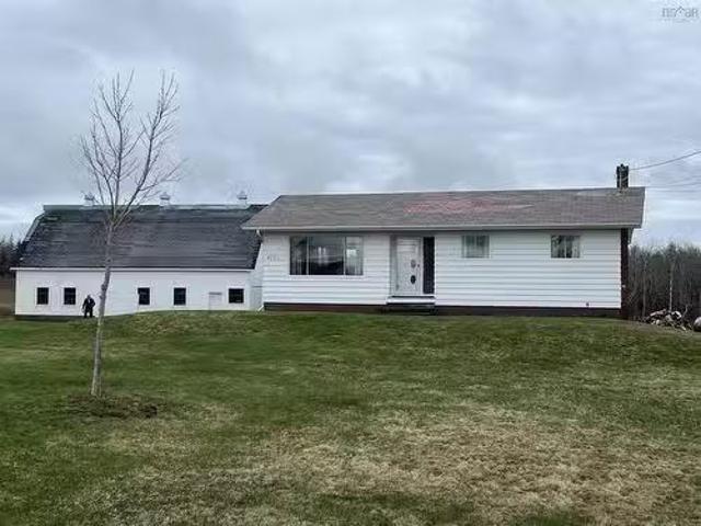 House for sale in Reserve Mines, Nova Scotia