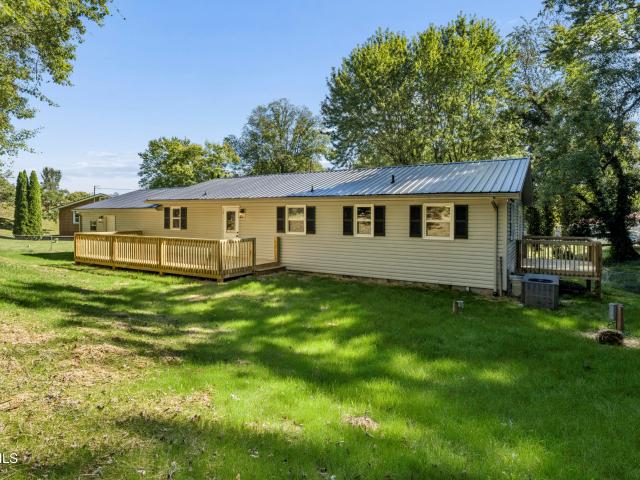 House for sale in Piney Flats, East Tennessee