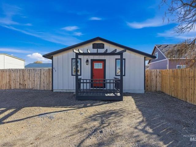 House for sale in Parma, Canyon County