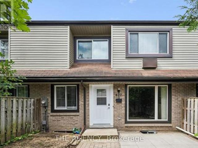 Townhouse for rent in Guelph, Ontario