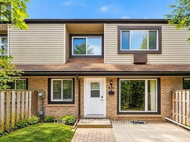 Townhouse for rent in Guelph, Ontario