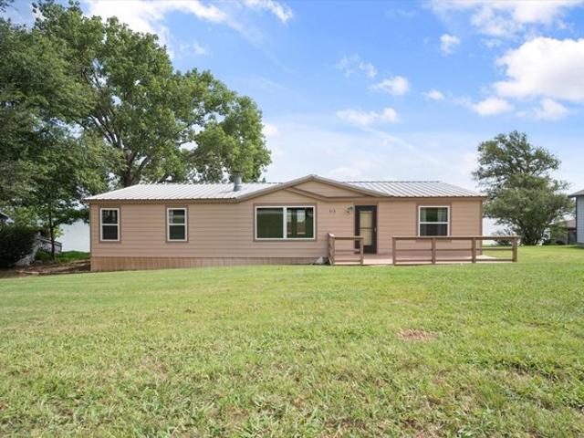House for sale in Navarro, Texas