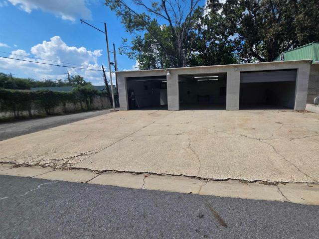 Commercial for sale in Ark