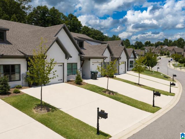 Townhouse for sale in Birmingham, Alabama