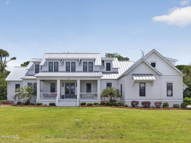 House for sale in Emerald Isle, North Carolina