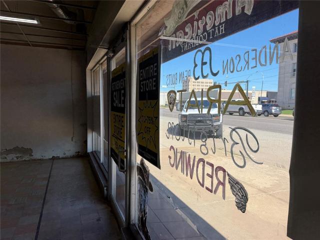 Commercial for sale in Chickasha, Oklahoma