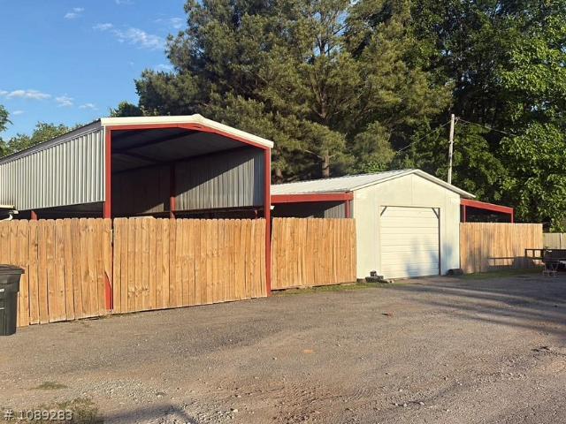 Townhouse for sale in Leflore, Oklahoma